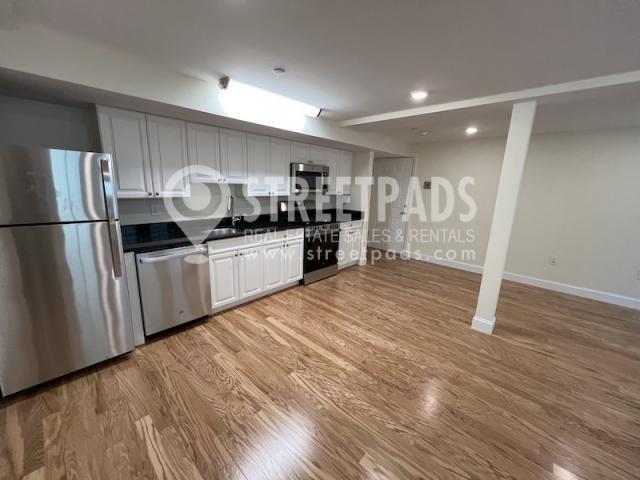 Building Photo - 2 bedroom in Cambridge MA 02138