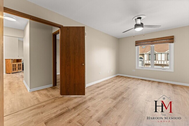 Building Photo - 9241 Windsor Pkwy