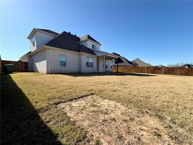 Building Photo - 1641 Cherrie St