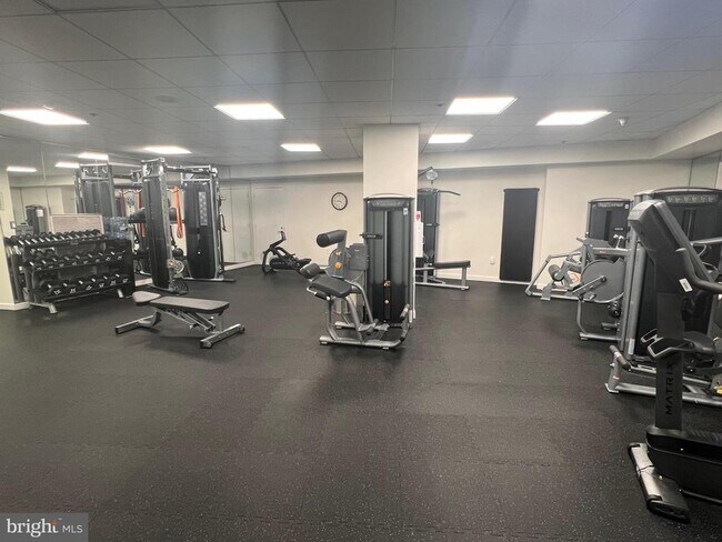 Building Photo - 601 Pennsylvania Ave NW