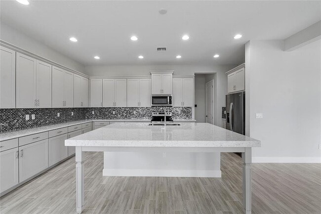 Building Photo - 5217 Liberty Ln