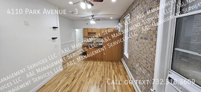 Building Photo - 4110 Park Ave