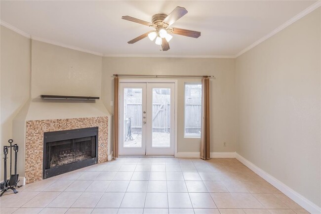 Building Photo - 1411 Gracy Farms Ln