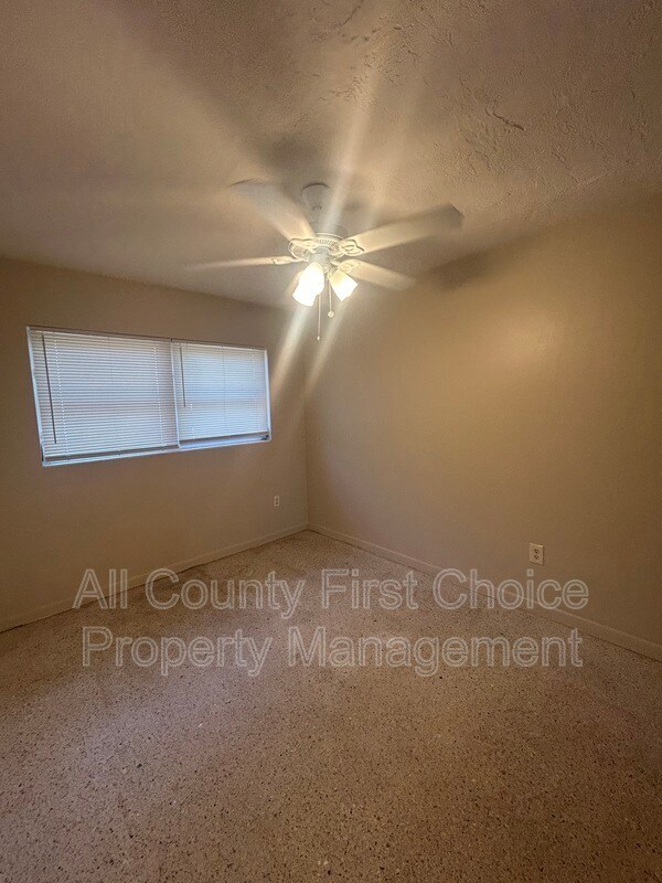 Building Photo - 1530 Carmel Ave