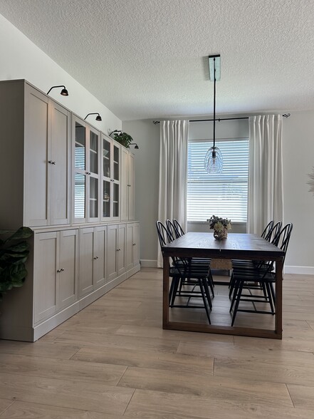 Building Photo - 2856 Spring Breeze Way