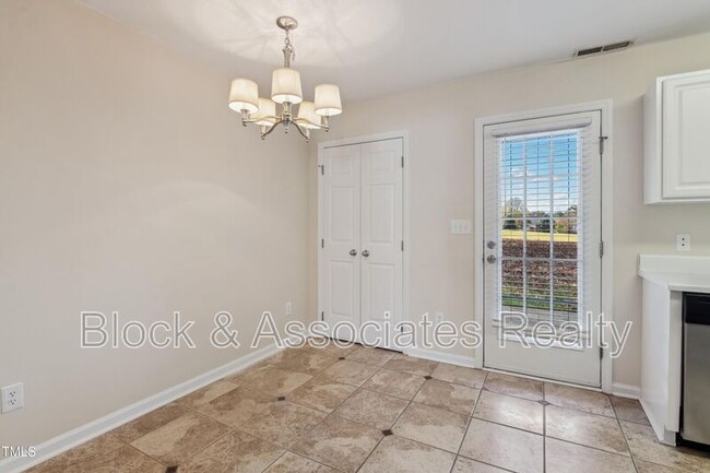 Building Photo - 2129 Ventana Ln