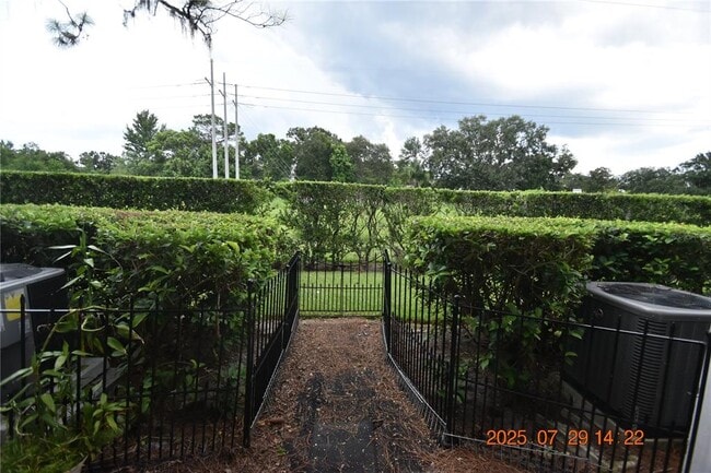 Building Photo - 16539 Lake Brigadoon Cir