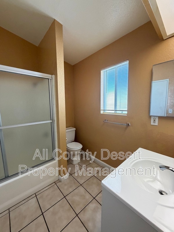 Building Photo - 79891 Ave 42