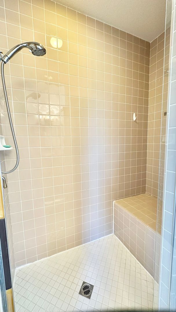 Building Photo - Stunning Two-Story Estate Home in the Gated and Lovely Champagne Crest Community of Fallbrook!