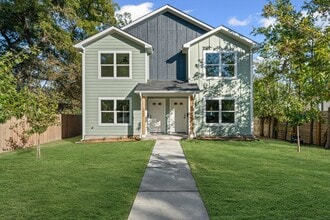 Building Photo - Brand New, Modern, and Ready for You in Temple, TX!