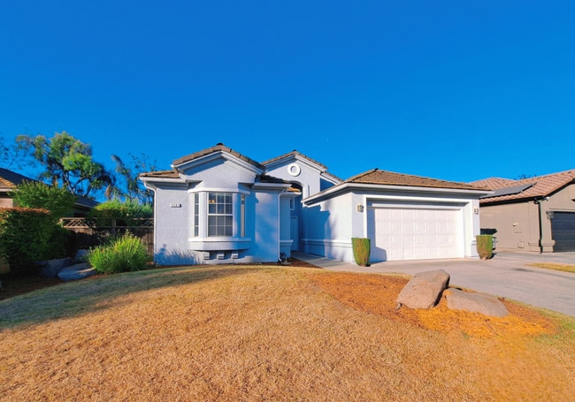 Building Photo - Beautiful 3 Bedroom Home for Rent in well ...