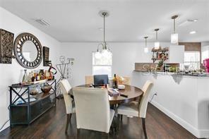 Building Photo - 242 Abbotsbury Dr