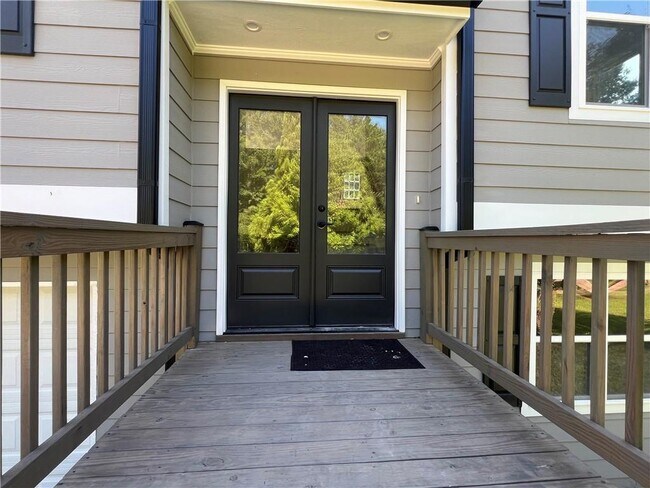 Building Photo - 130 Elk Grove Dr