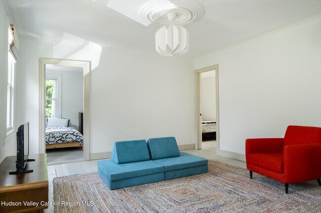 Building Photo - 78 2nd St