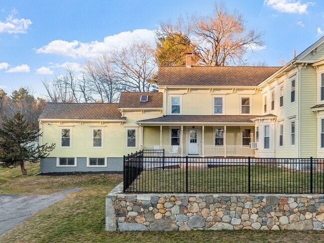 Building Photo - 20 Old Lowell Rd