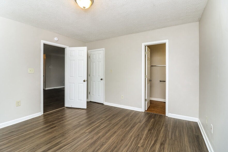 Building Photo - 334 Orchard Dr