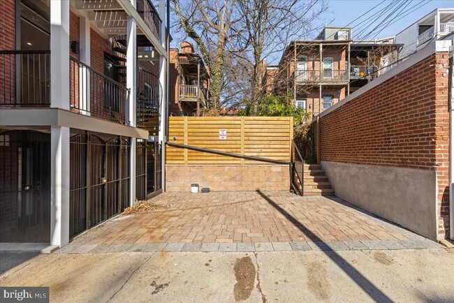 Building Photo - 3169 18th St NW