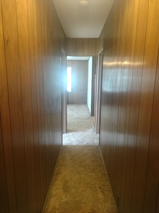 Building Photo - F237IE