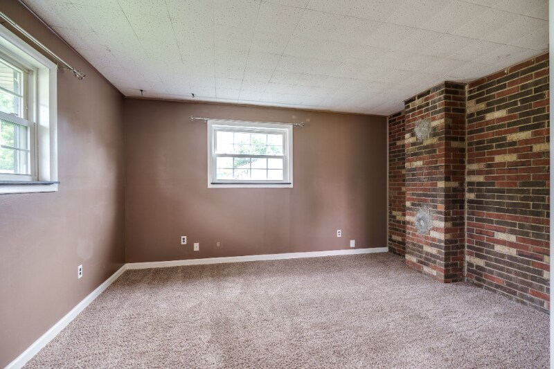 Building Photo - 3900 Montevideo Dr