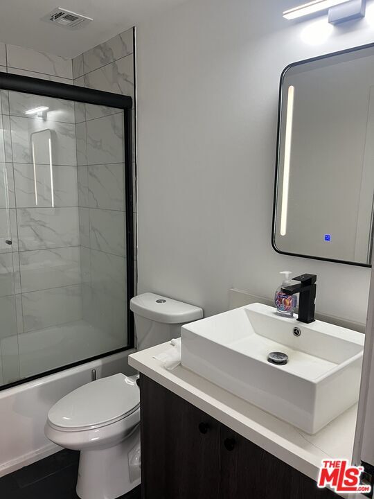 Building Photo - 246 N Dillon St