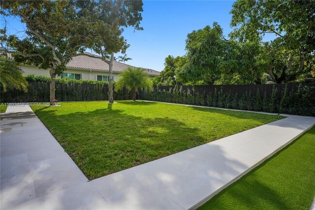 Building Photo - 7780 SW 110th St