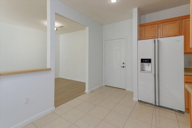 Building Photo - Baldwin Park 2/2 Condo, *Ground Floor* Attached Garage with Enders Park Views! Available June 2026