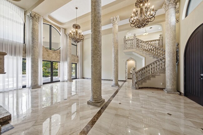 Building Photo - 10270 SW 58th St