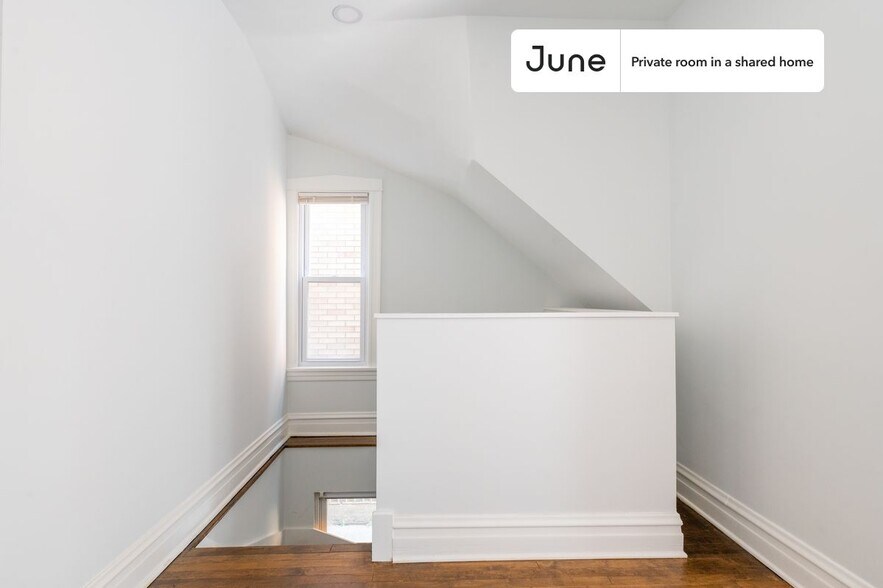 Building Photo - Room in Shared 4 bed/2 bath home