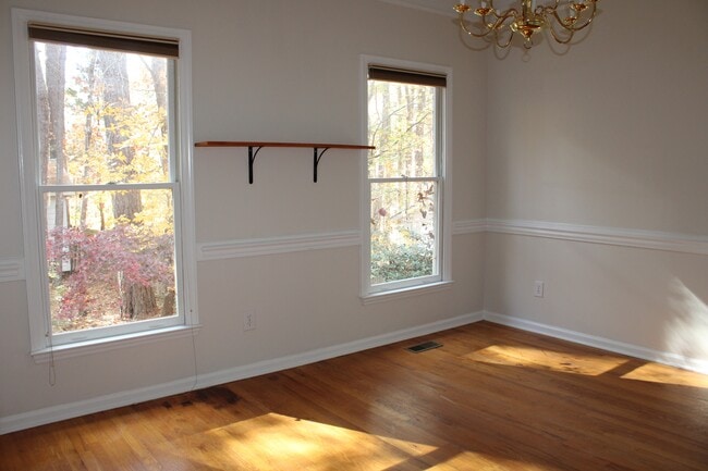 Building Photo - 112 Wenonah Way