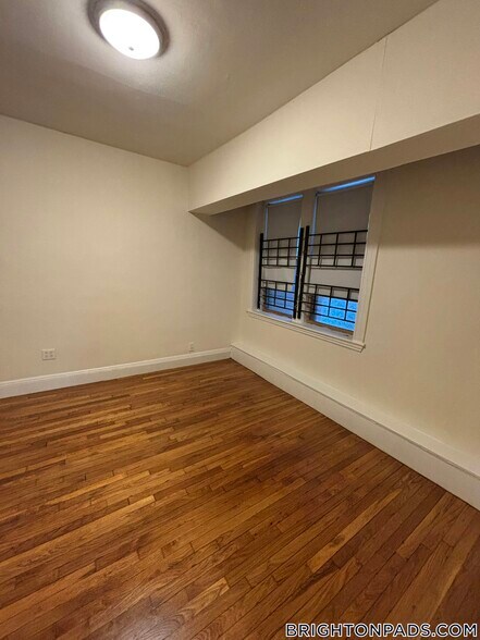 Building Photo - 5 Lothian Rd