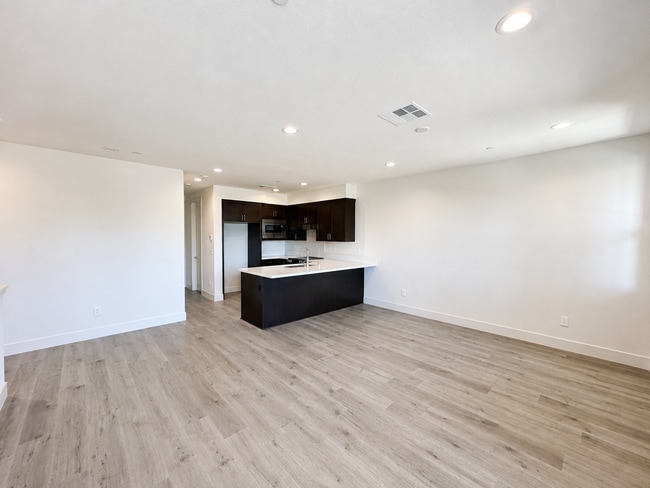 Building Photo - Brand New Townhouse in Livermore at Solera at Arroyo Crossings
