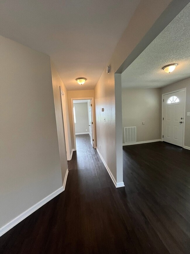 Building Photo - 314 Snowden Dr