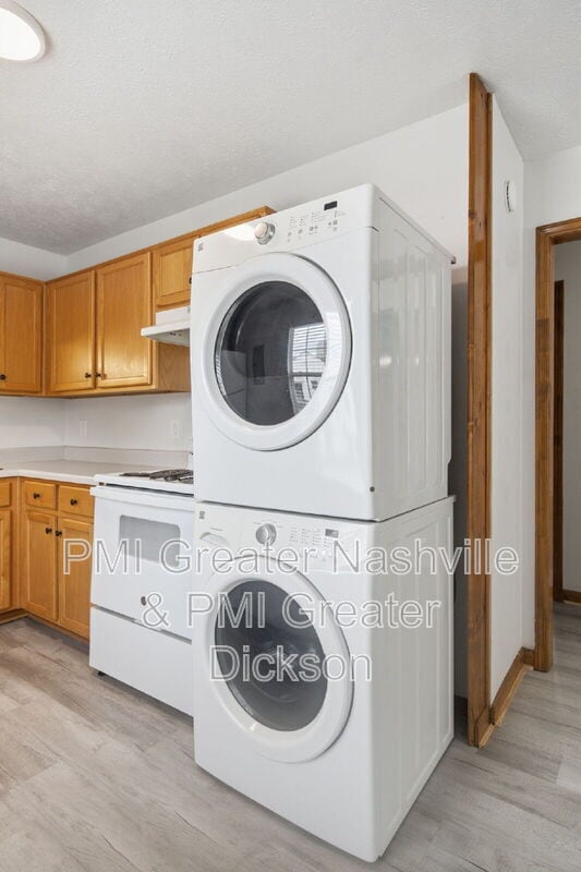 Building Photo - 1208 Coreland Dr