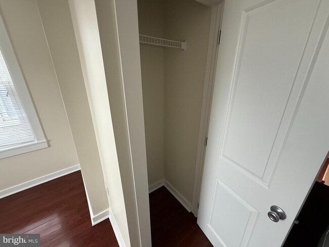 Building Photo - 1249 W College Ave