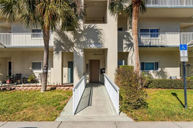 Building Photo - 2210 Utopian Dr E