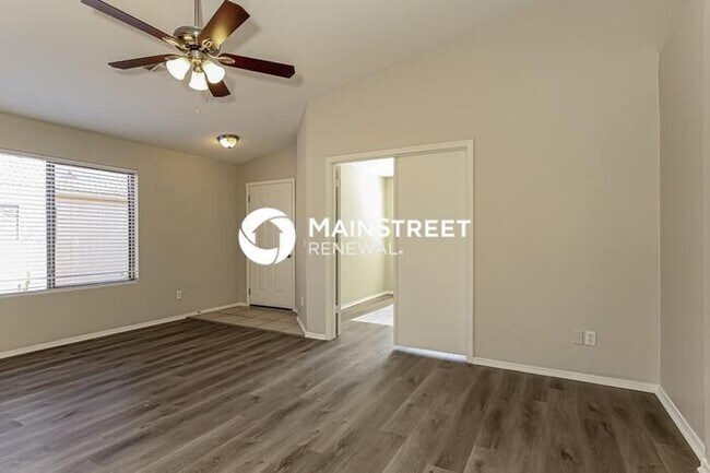Building Photo - 3 Bedroom Pet-Friendly Home in PEORIA, AZ with Main Street Renewal