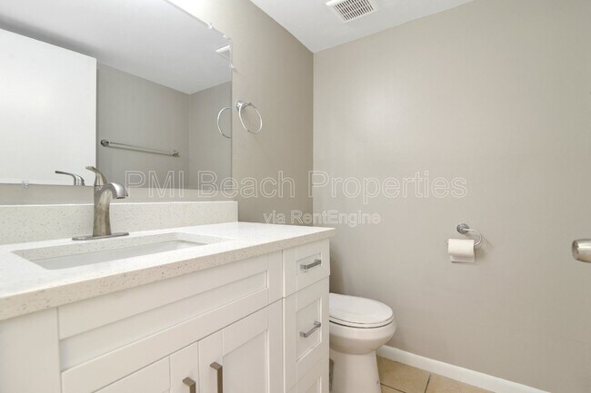 Building Photo - 400 Nottingham Cir