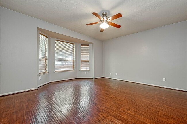 Building Photo - 118 N Willow Point Cir