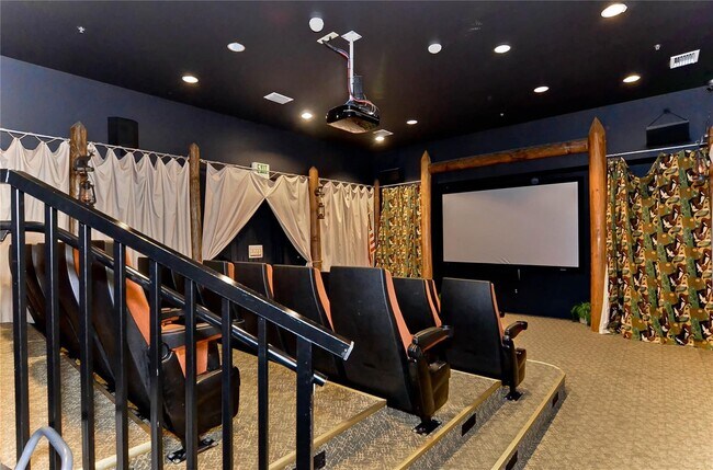 Building Photo - 7803 Blue Spring Dr