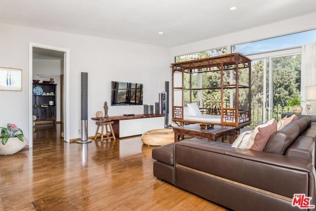 Building Photo - 2175 Ponet Dr