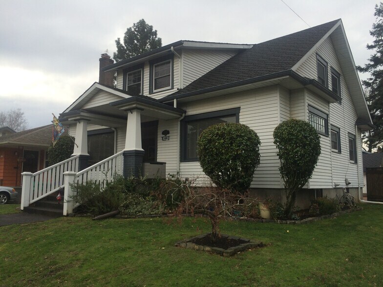 Building Photo - 6235 N Villard Ave