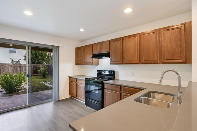 Building Photo - 1628 Poppy Seed Ln