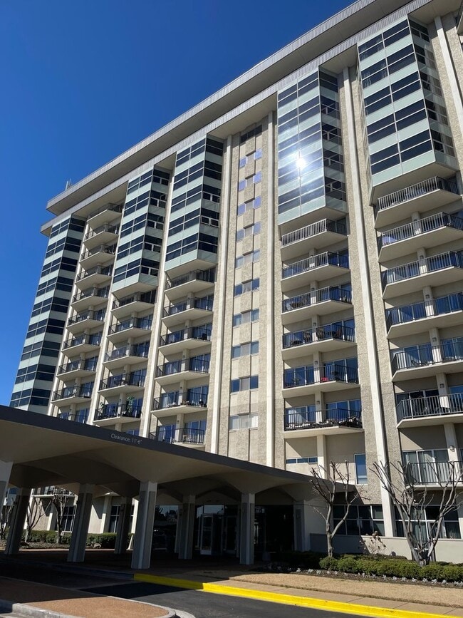 Primary Photo - Newly Renovated Condo in the heart of Down...