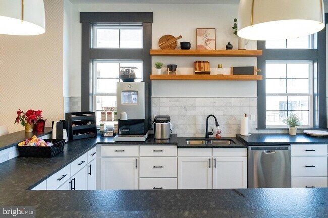 Building Photo - 4206 Rowen Ct