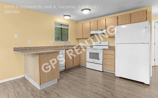Building Photo - Peaceful Living in University Place – Bright, Spacious & Move-In Ready + $300 Move-In Special!