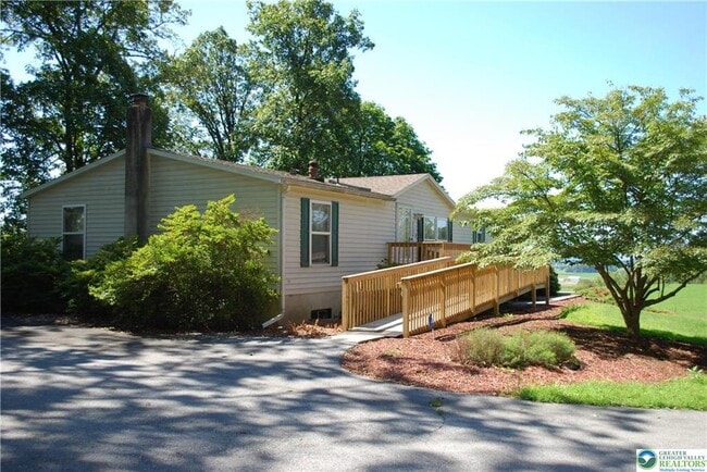 Building Photo - 9740 Dietrich Rd