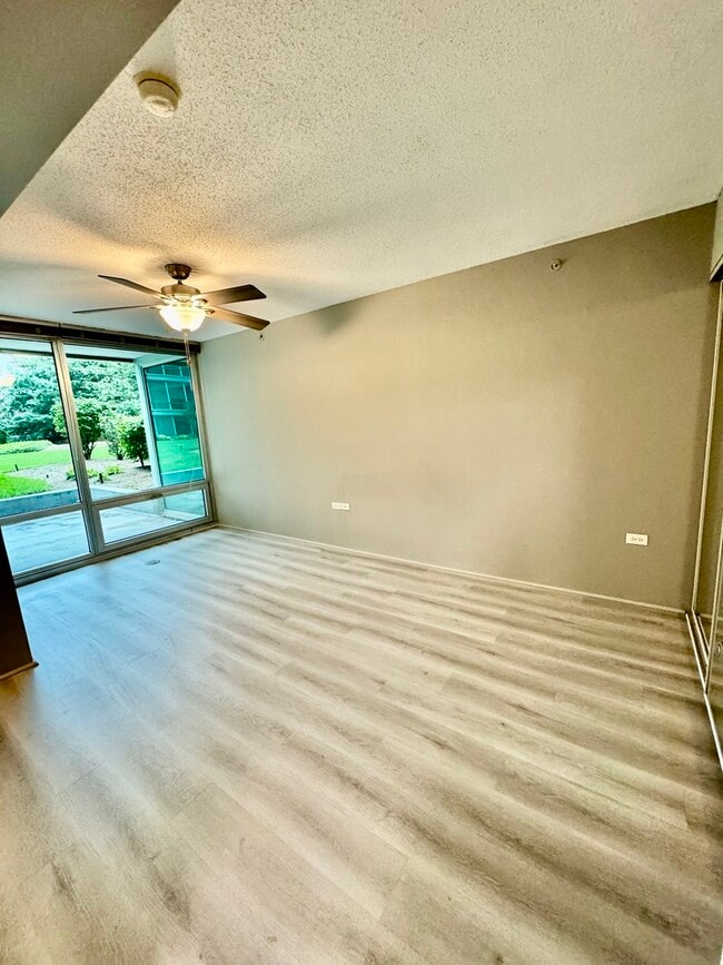 Building Photo - 9655 Woods Dr