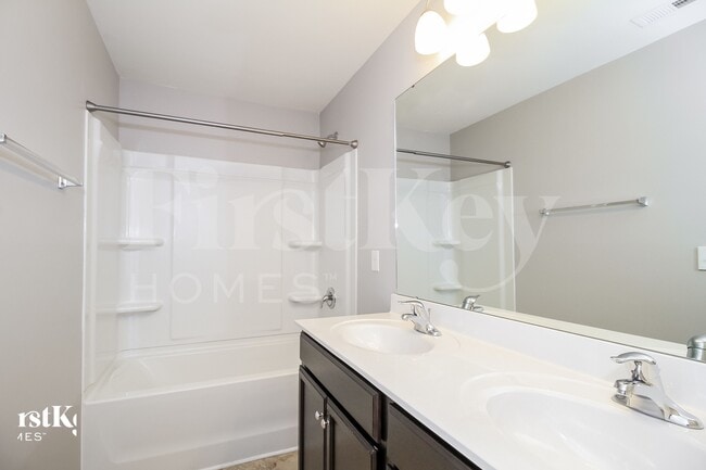 Building Photo - 1655 Haddington Point Dr