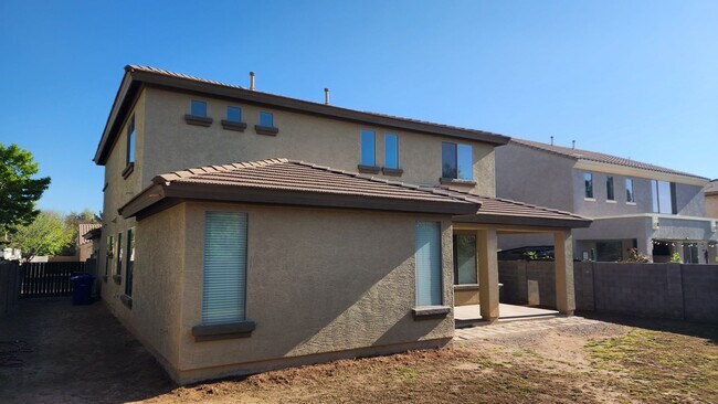Building Photo - 4 Bedroom Home at the Grange in the Power ...