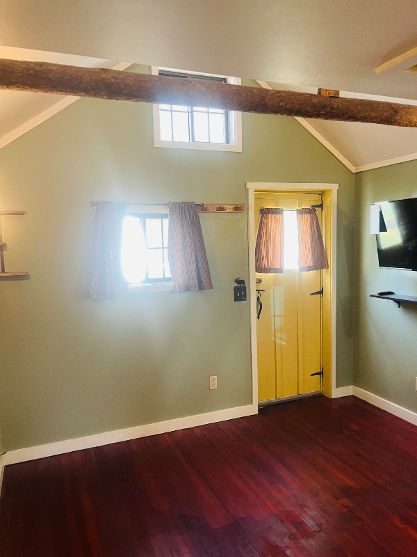 Building Photo - 216 S H St